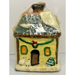 Vintage HSI Chrismtas House Candle New in Packaging 4" SKU H592